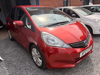 Used Honda Jazz 2015 for sale - 79338254: Photo