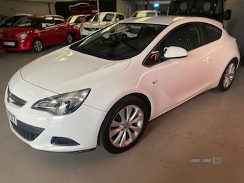Used Vauxhall Astra GTC 2012 for sale - 76296381: Photo 2