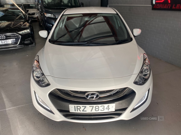 Used Hyundai i30 2015 for sale - 76634513: Photo 2
