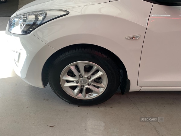 Used Hyundai i30 2015 for sale - 76634513: Photo 9