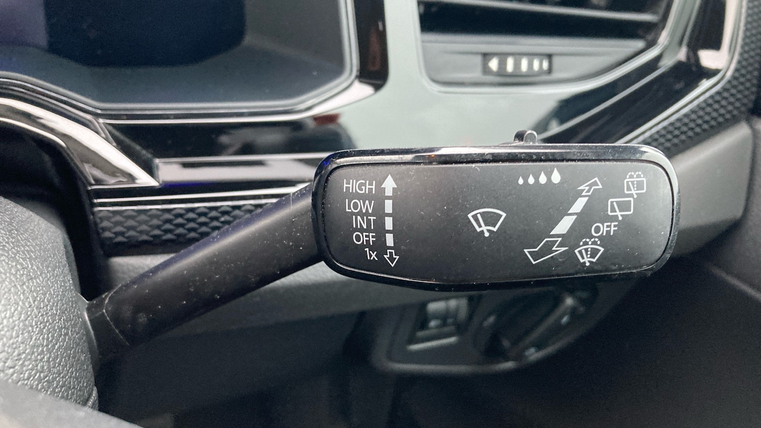 Used Volkswagen Polo 2021 for sale - 77035724: Photo 25