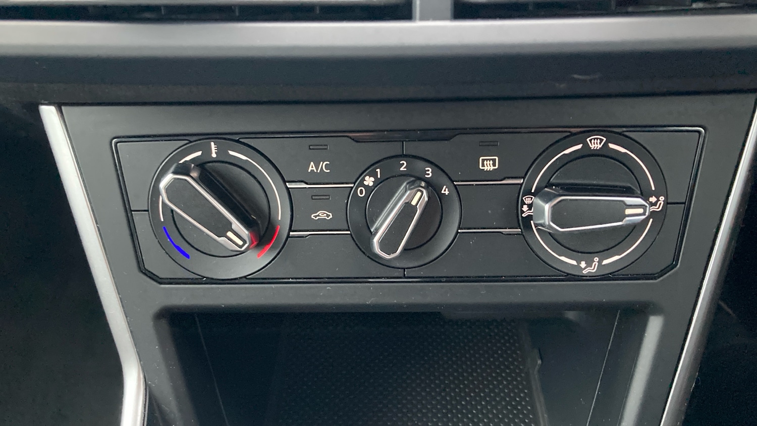 Used Volkswagen Polo 2021 for sale - 77035724: Photo 36