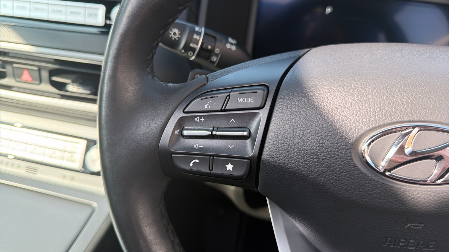 Used Hyundai KONA 2023 for sale - 77997494: Photo 35