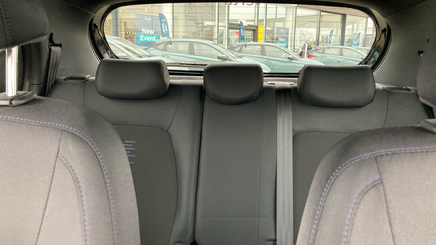 Used Hyundai i10 2019 for sale - 77618814: Photo 15