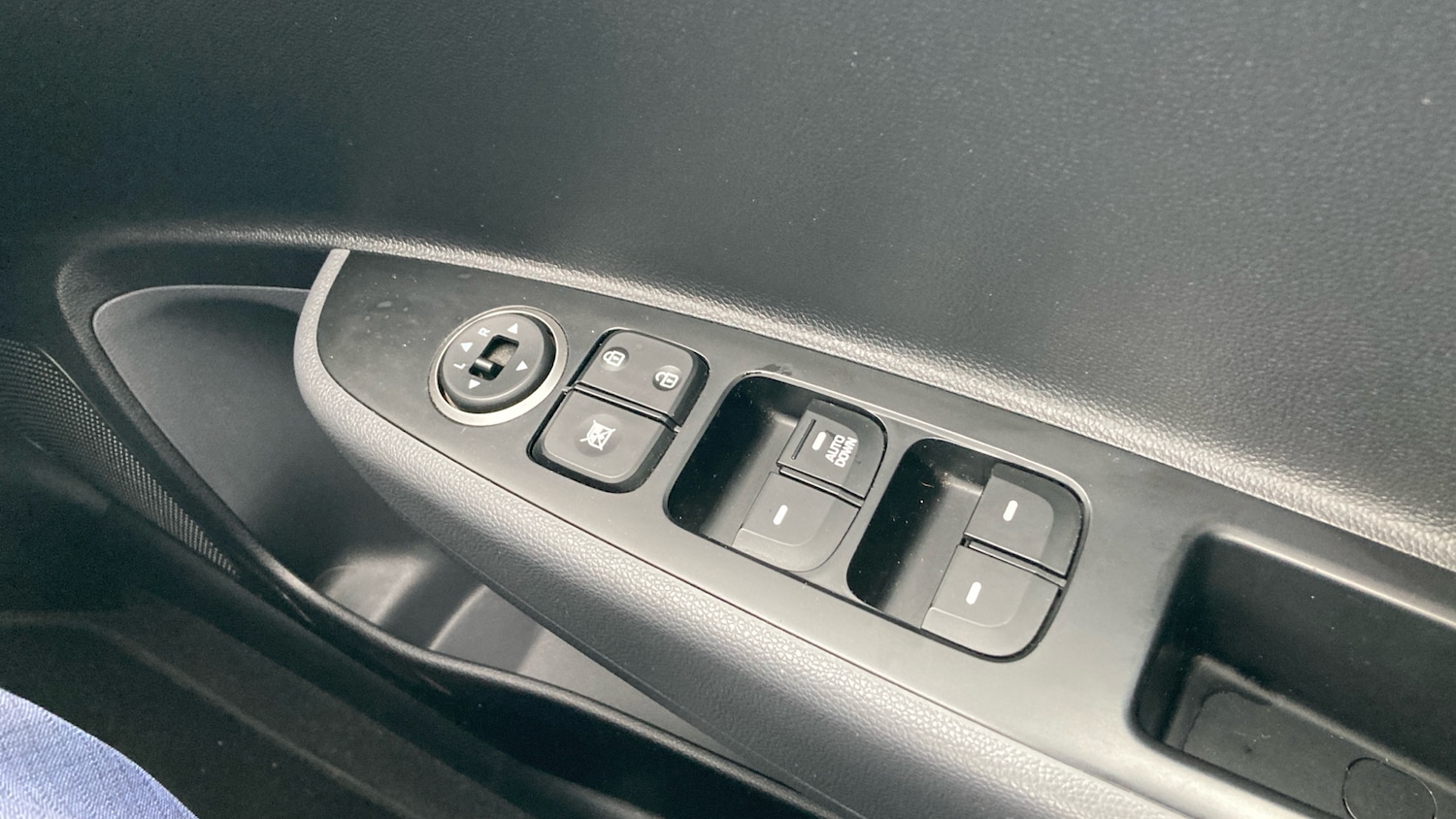 Used Hyundai i10 2019 for sale - 77618814: Photo 27