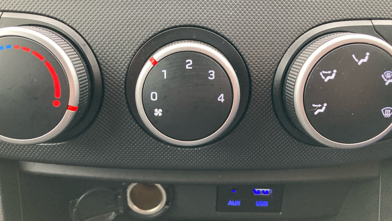 Used Hyundai i10 2019 for sale - 77618814: Photo 38