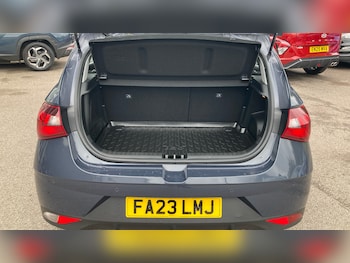 Used Hyundai i20 2023 for sale - 78627294: Photo