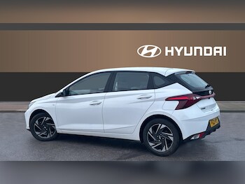 Used Hyundai i20 2021 for sale - 77003220: Photo