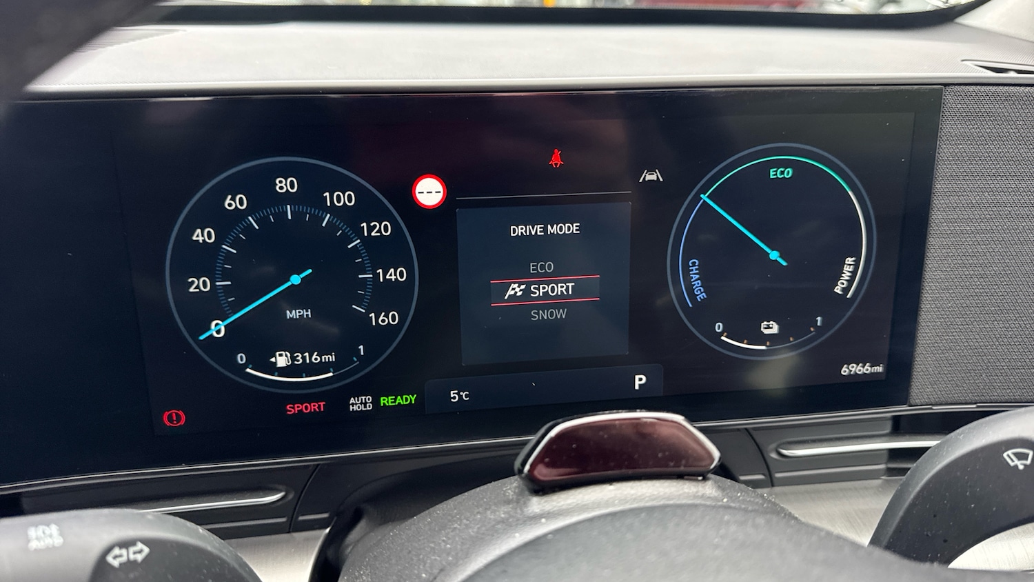 Used Hyundai KONA 2024 for sale - 77350300: Photo 33