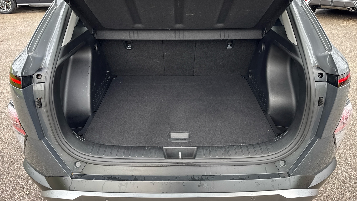 Used Hyundai KONA 2024 for sale - 77350300: Photo 4