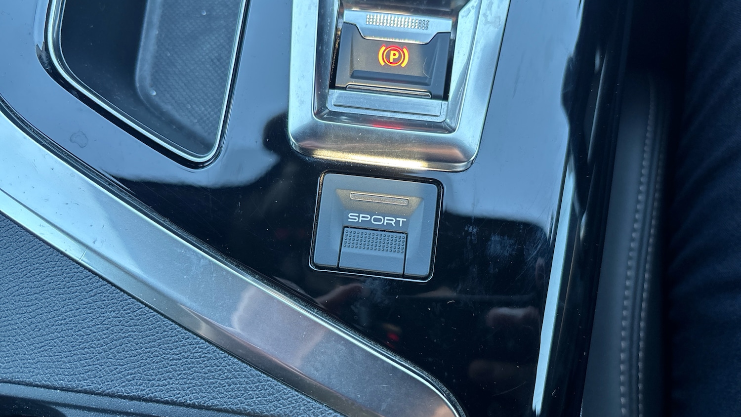 Used Peugeot 3008 2020 for sale - 76762332: Photo 23