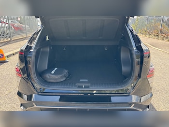 Used Hyundai KONA 2024 for sale - 76299750: Photo 4