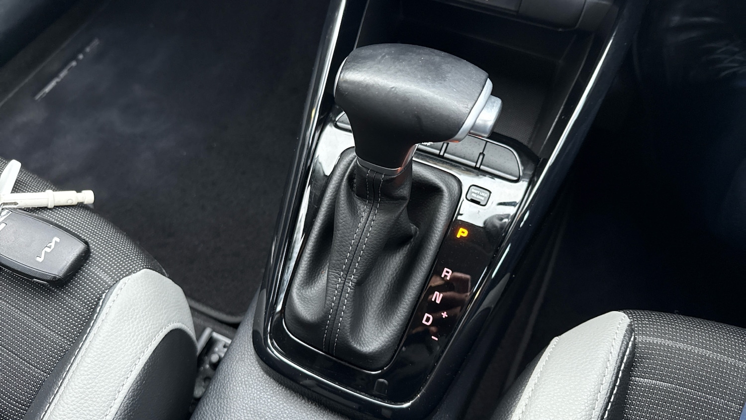 Used Kia Stonic 2022 for sale - 77103996: Photo 22