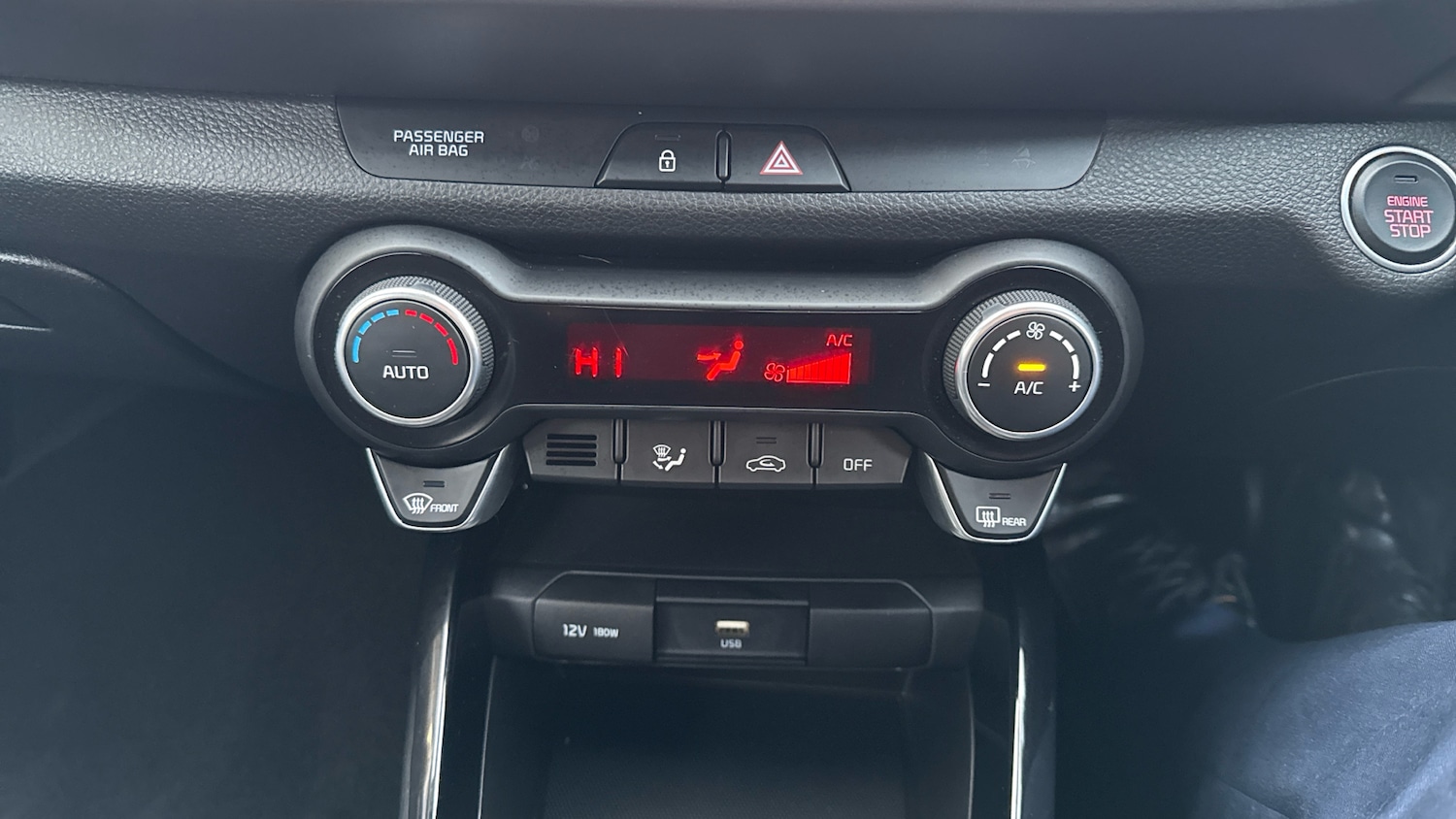 Used Kia Stonic 2022 for sale - 77103996: Photo 25