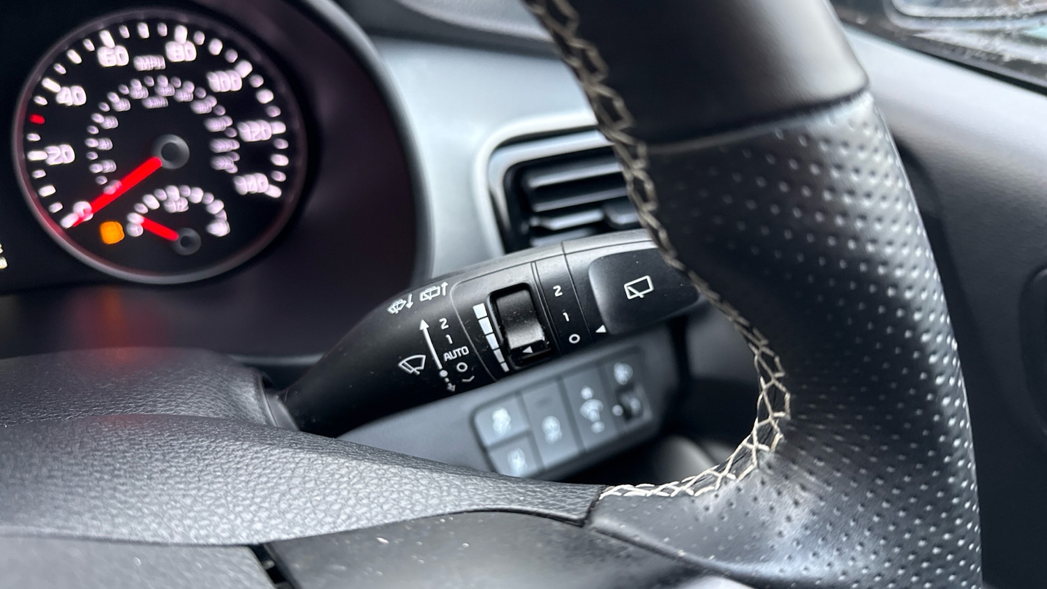 Used Kia Stonic 2022 for sale - 77103996: Photo 33