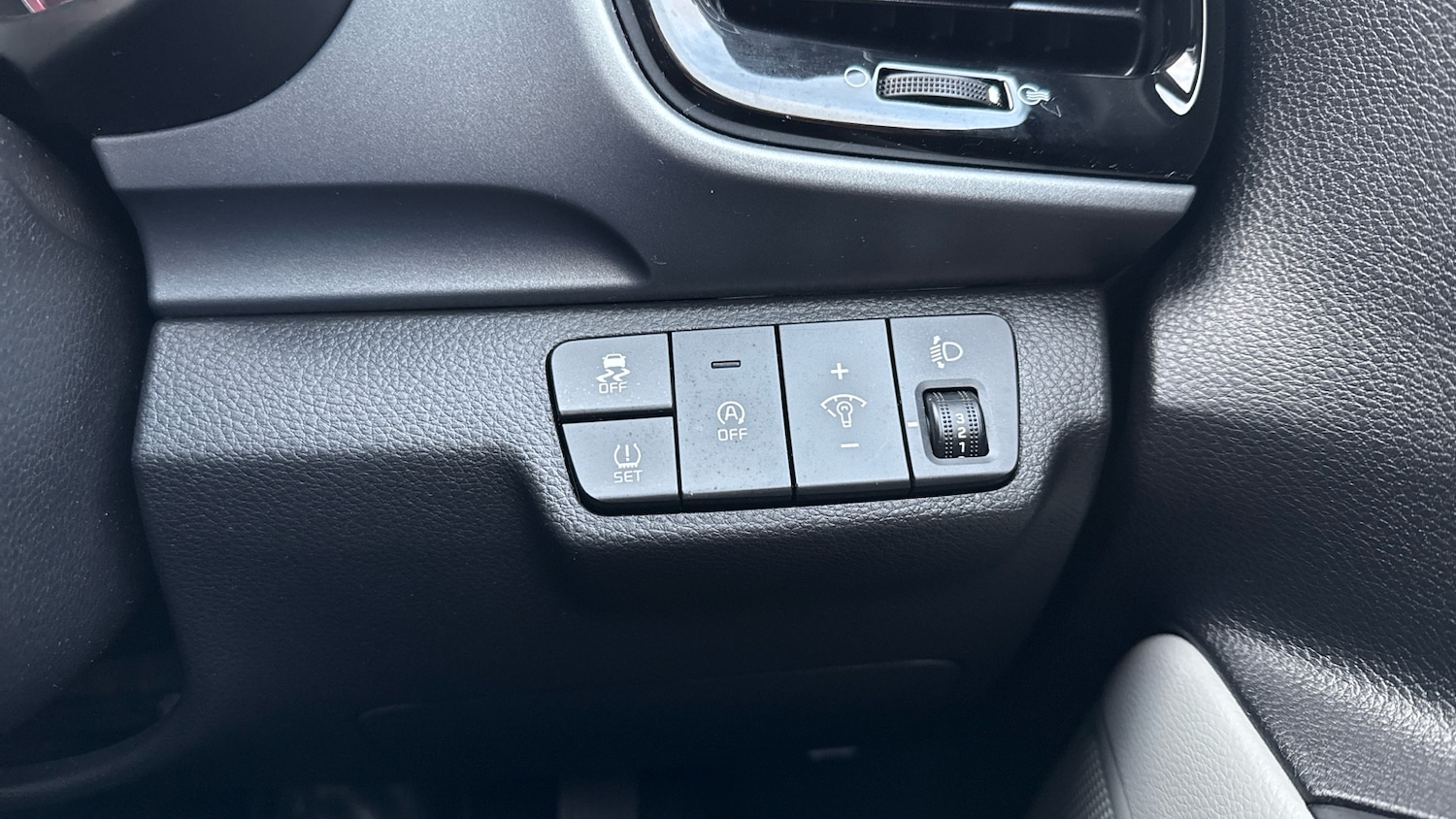 Used Kia Stonic 2022 for sale - 77103996: Photo 34