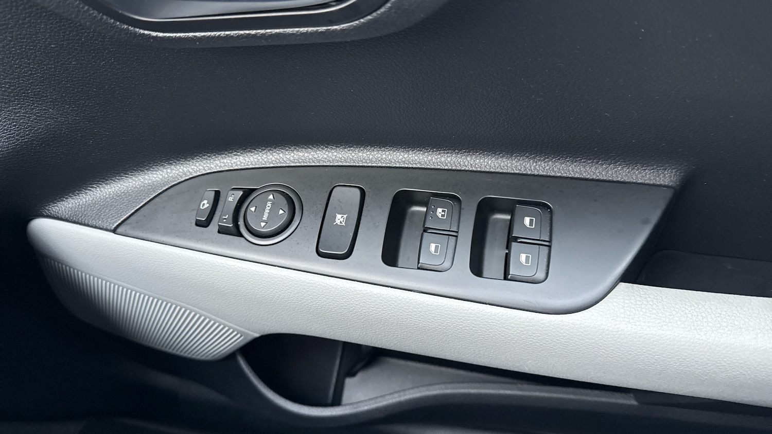 Used Kia Stonic 2022 for sale - 77103996: Photo 35