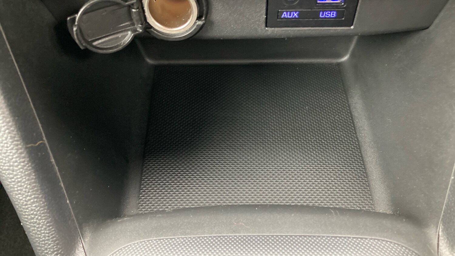 Used Hyundai i10 2019 for sale - 77917086: Photo 30