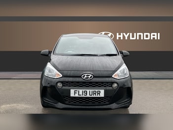 Used Hyundai i10 2019 for sale - 77917086: Photo