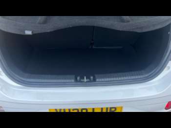 Used Hyundai i10 2020 for sale - 74912566: Photo