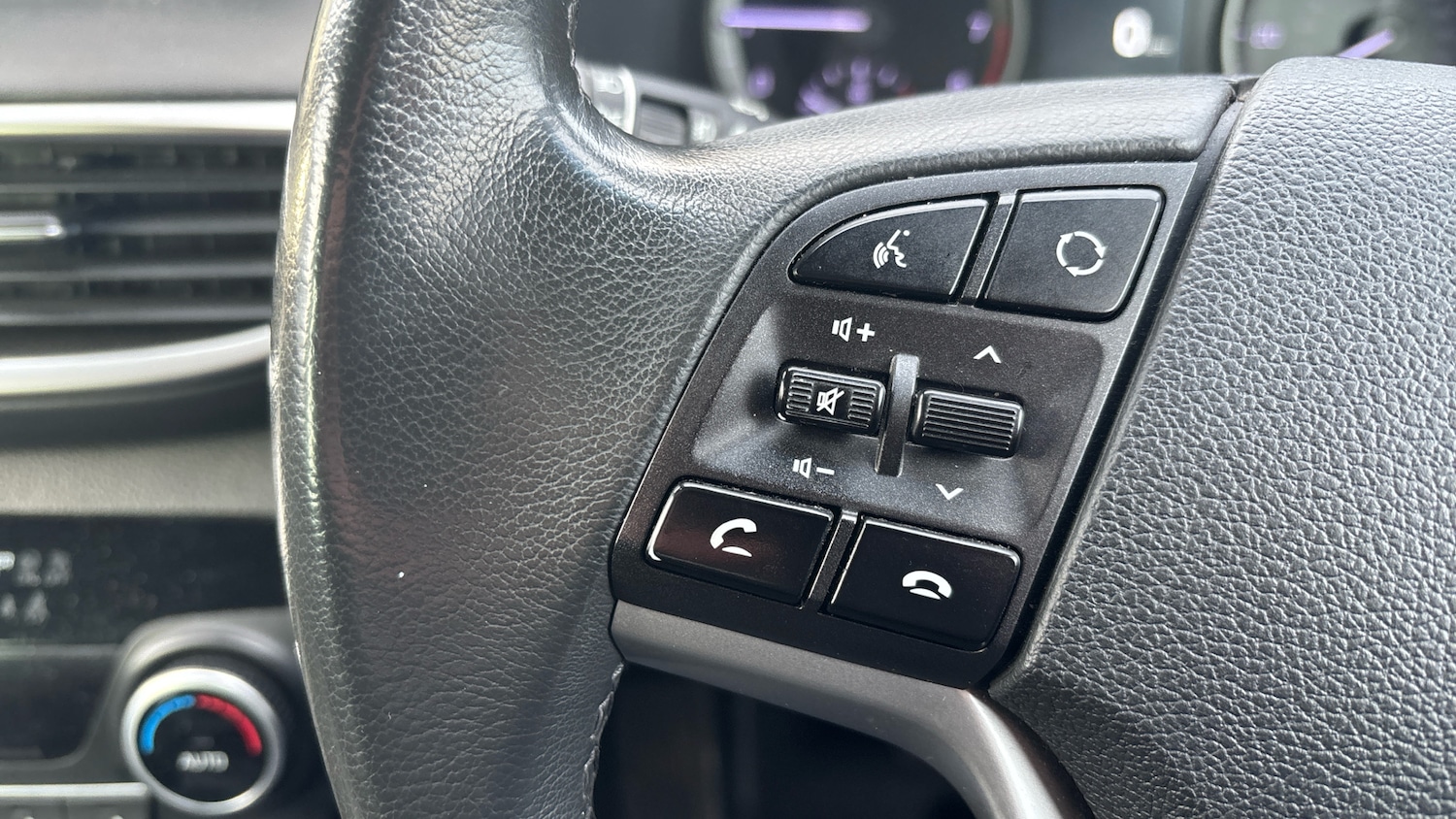 Used Hyundai TUCSON 2018 for sale - 76762331: Photo 28