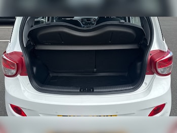 Used Hyundai i10 2015 for sale - 79458344: Photo