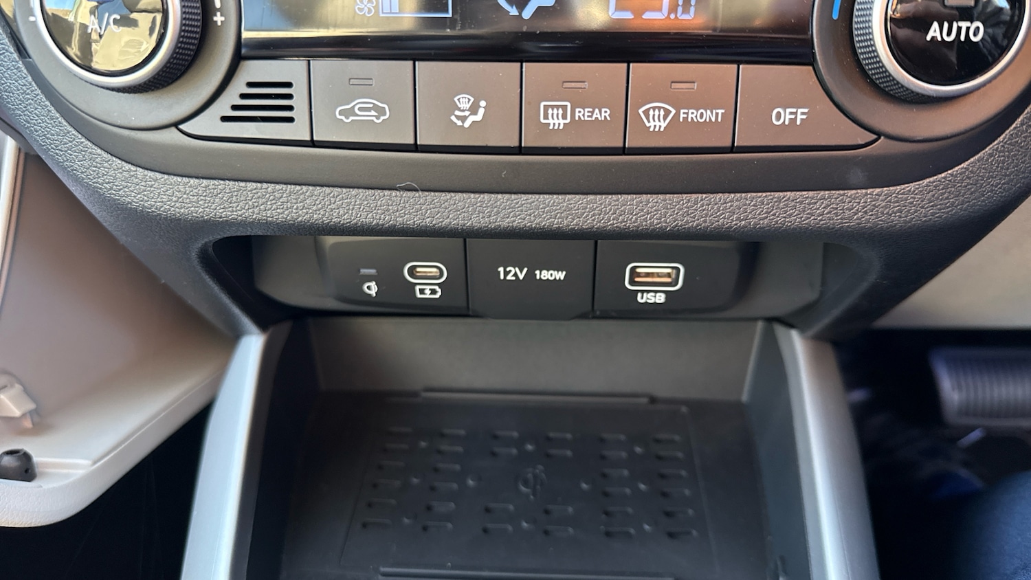 Used Hyundai i10 2024 for sale - 76450292: Photo 25