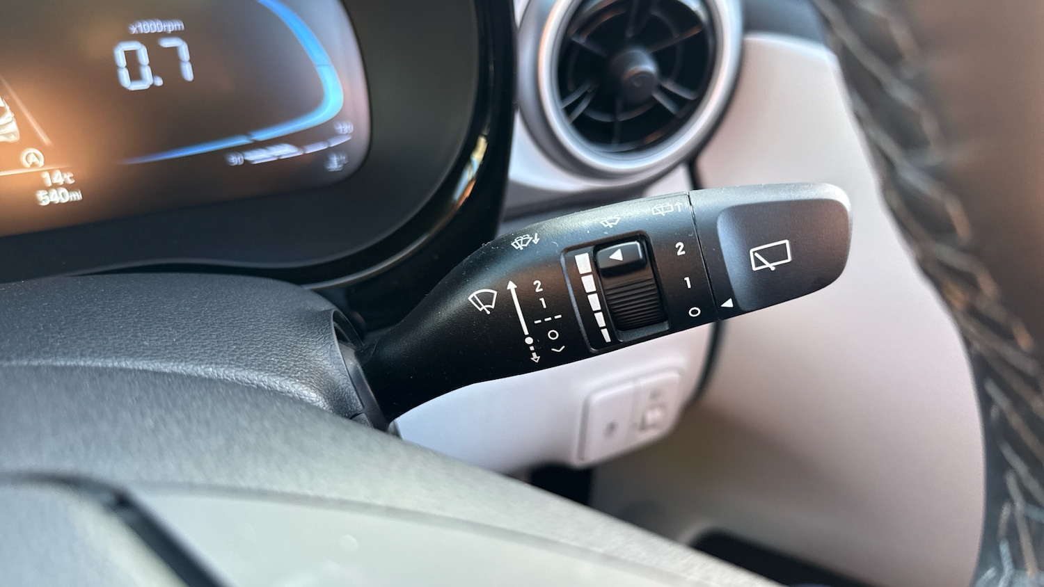 Used Hyundai i10 2024 for sale - 76450292: Photo 32