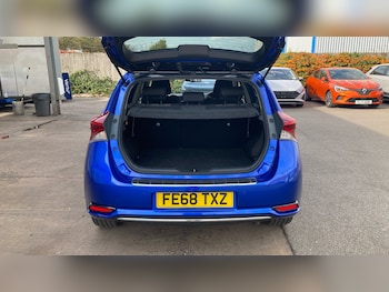 Used Toyota Auris 2018 for sale - 75870025: Photo