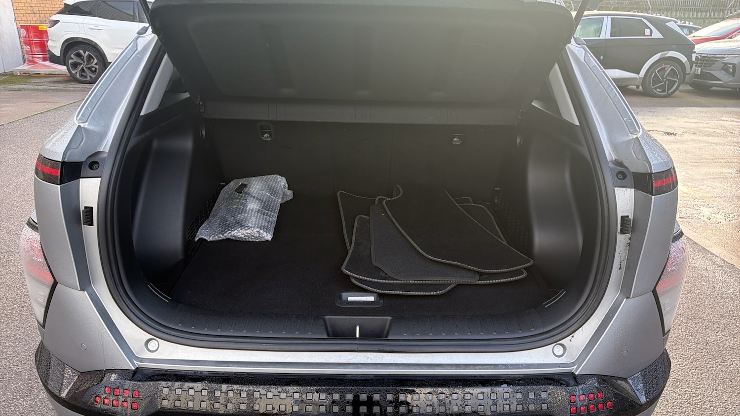 Used Hyundai KONA 2025 for sale - 77033327: Photo 4