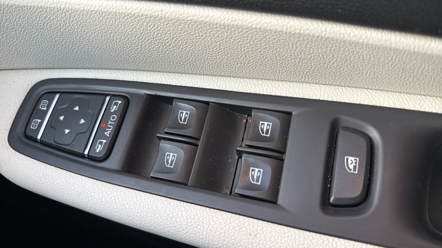 Used Renault Captur 2018 for sale - 76762330: Photo 21