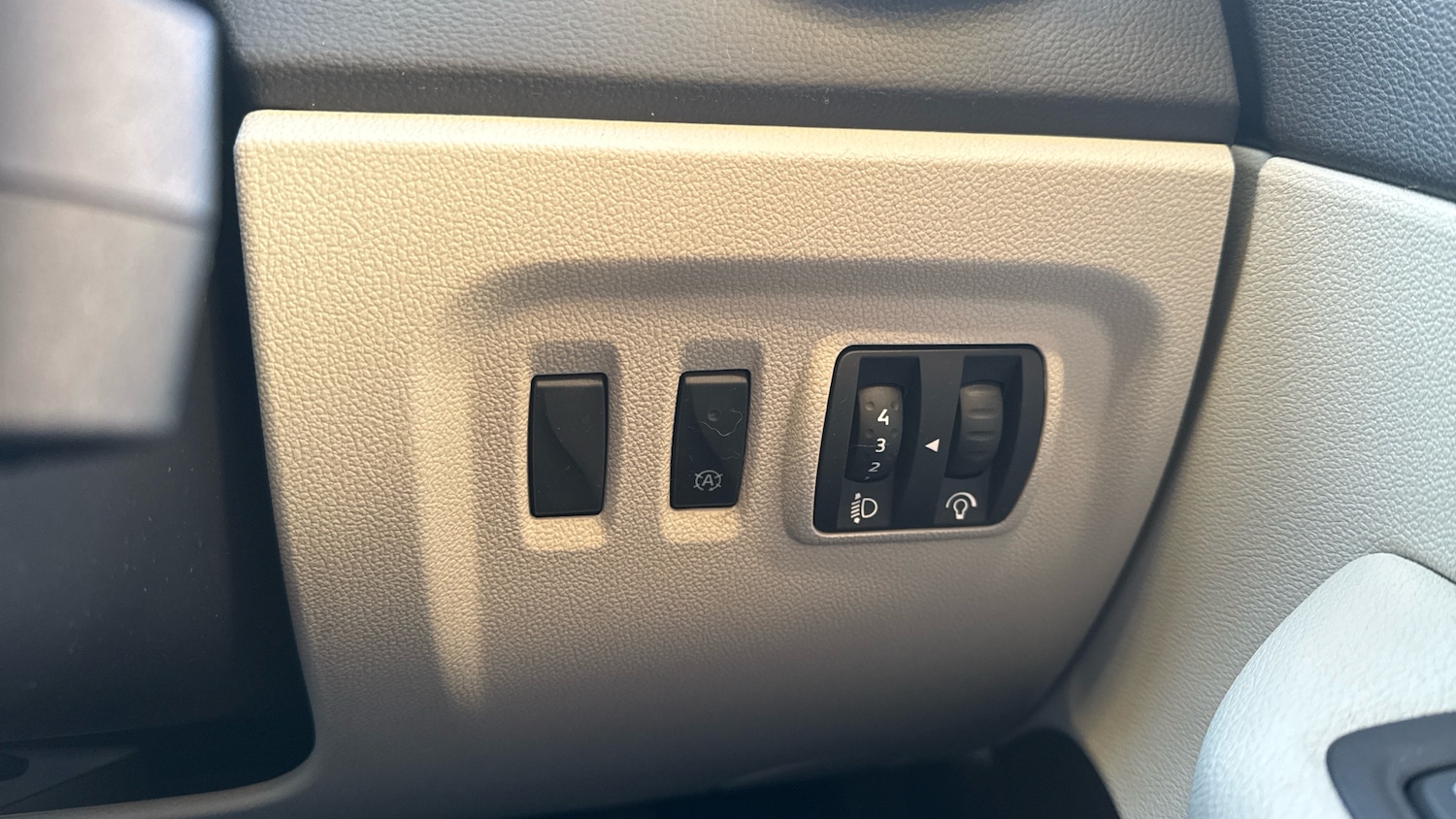 Used Renault Captur 2018 for sale - 76762330: Photo 22