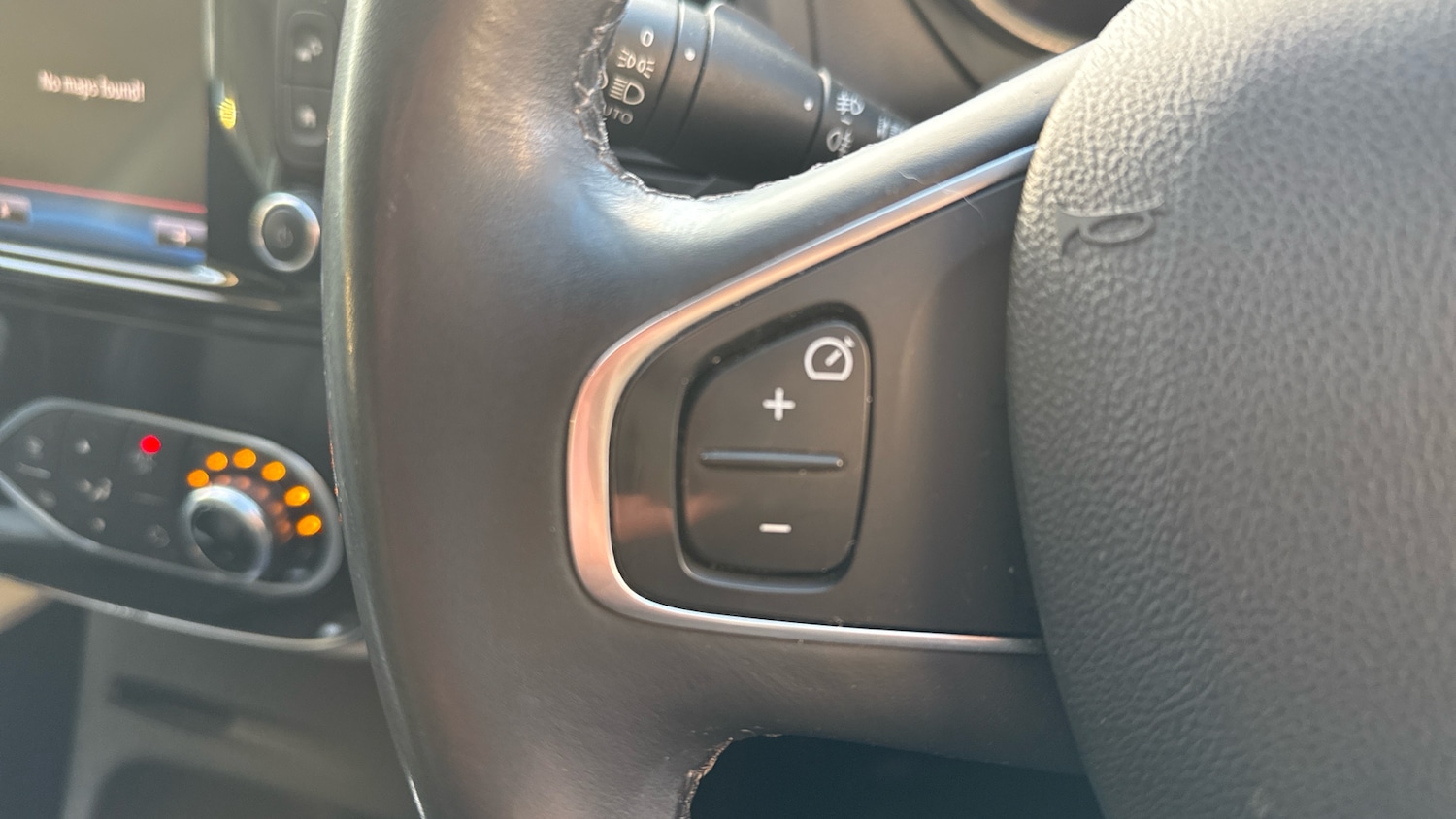 Used Renault Captur 2018 for sale - 76762330: Photo 26