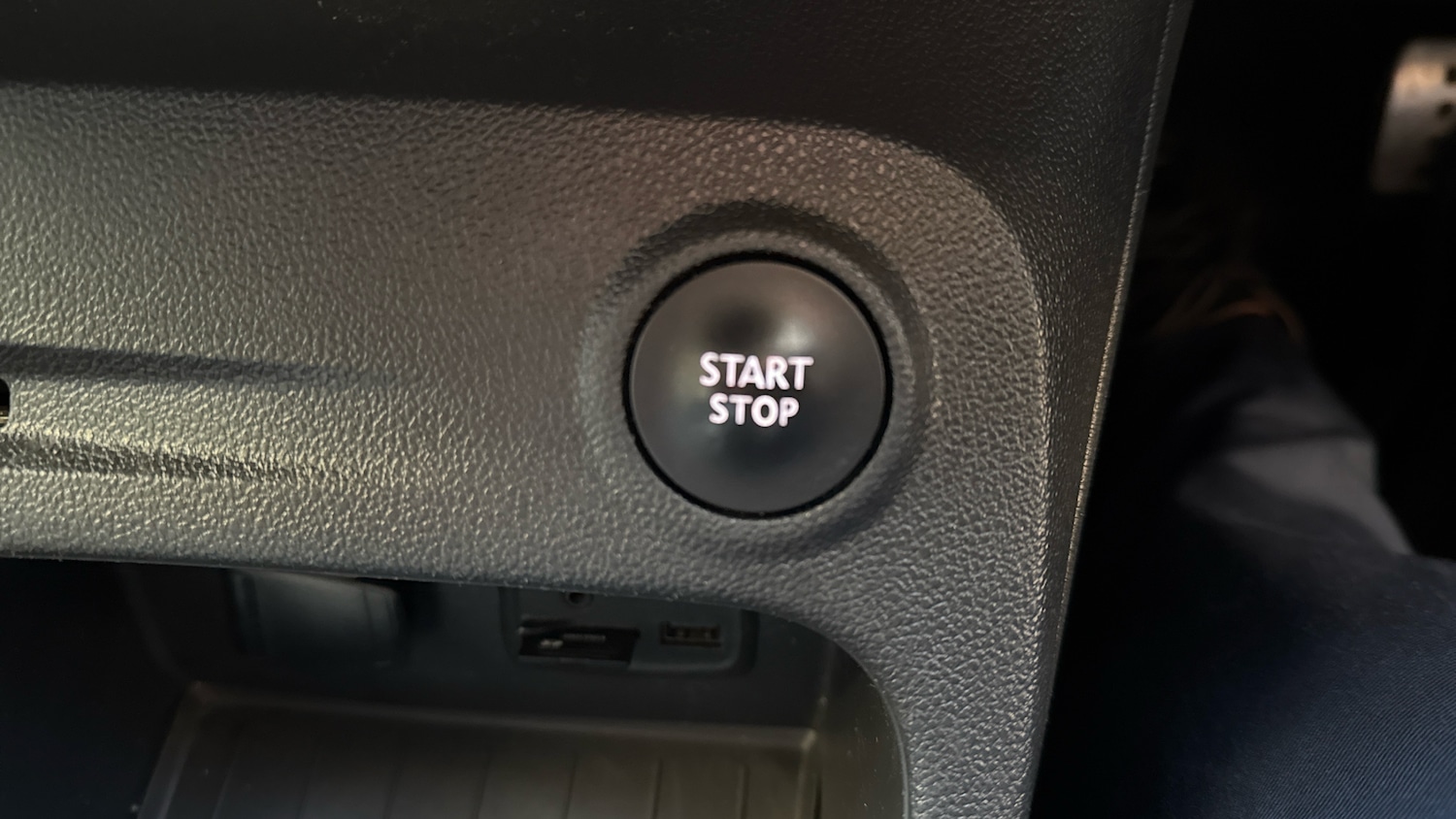 Used Renault Captur 2018 for sale - 76762330: Photo 33