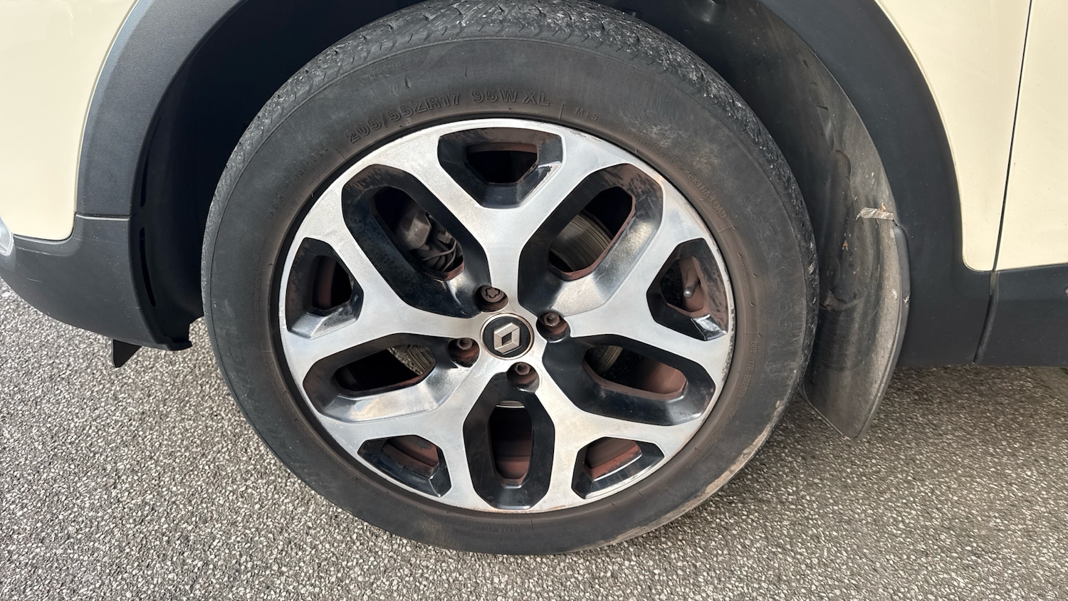 Used Renault Captur 2018 for sale - 76762330: Photo 40