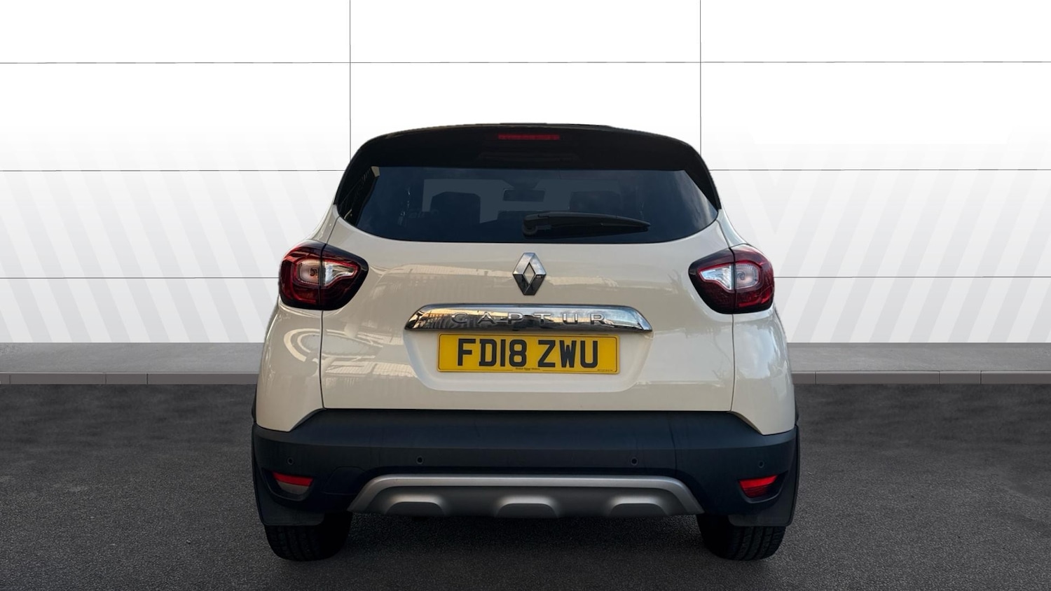 Used Renault Captur 2018 for sale - 76762330: Photo 6