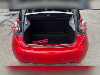 Used Renault Zoe 2022 for sale - 77902277: Photo