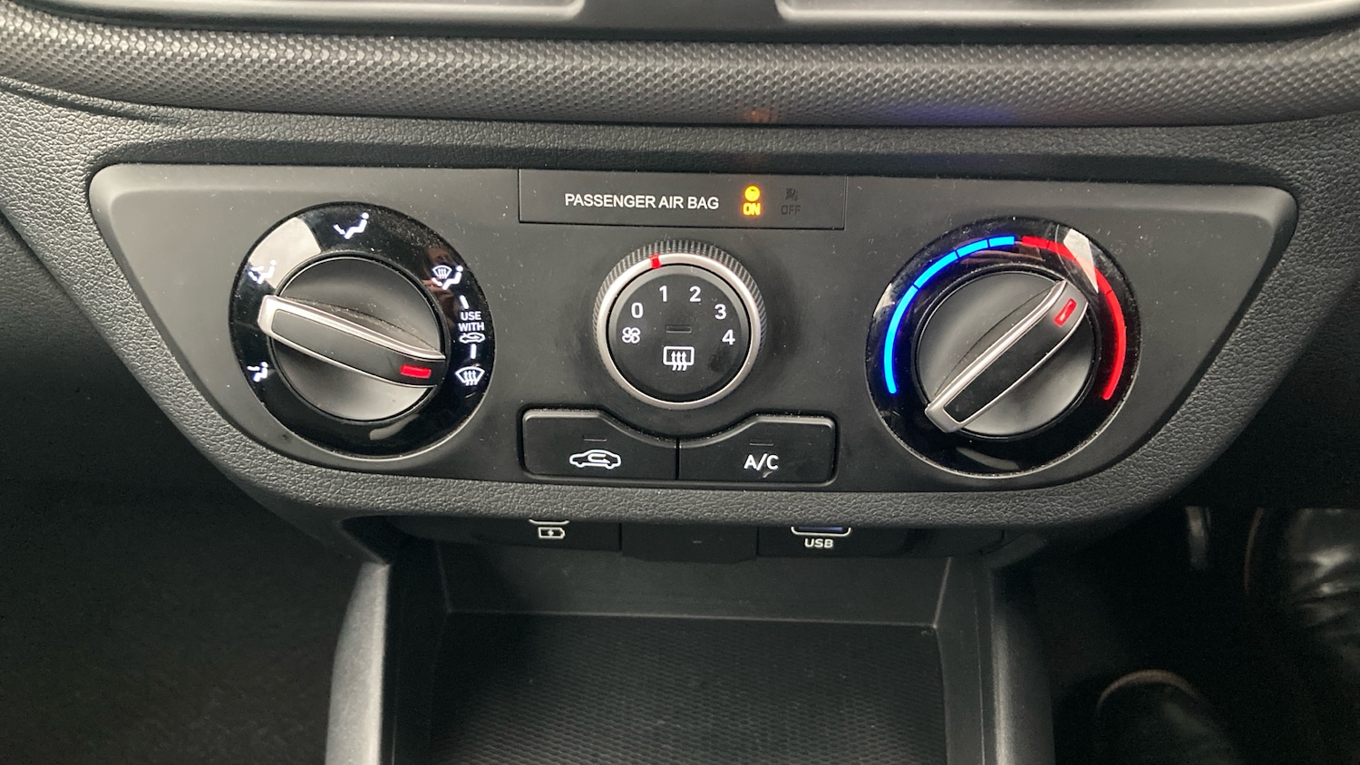 Used Hyundai i10 2025 for sale - 77035722: Photo 36