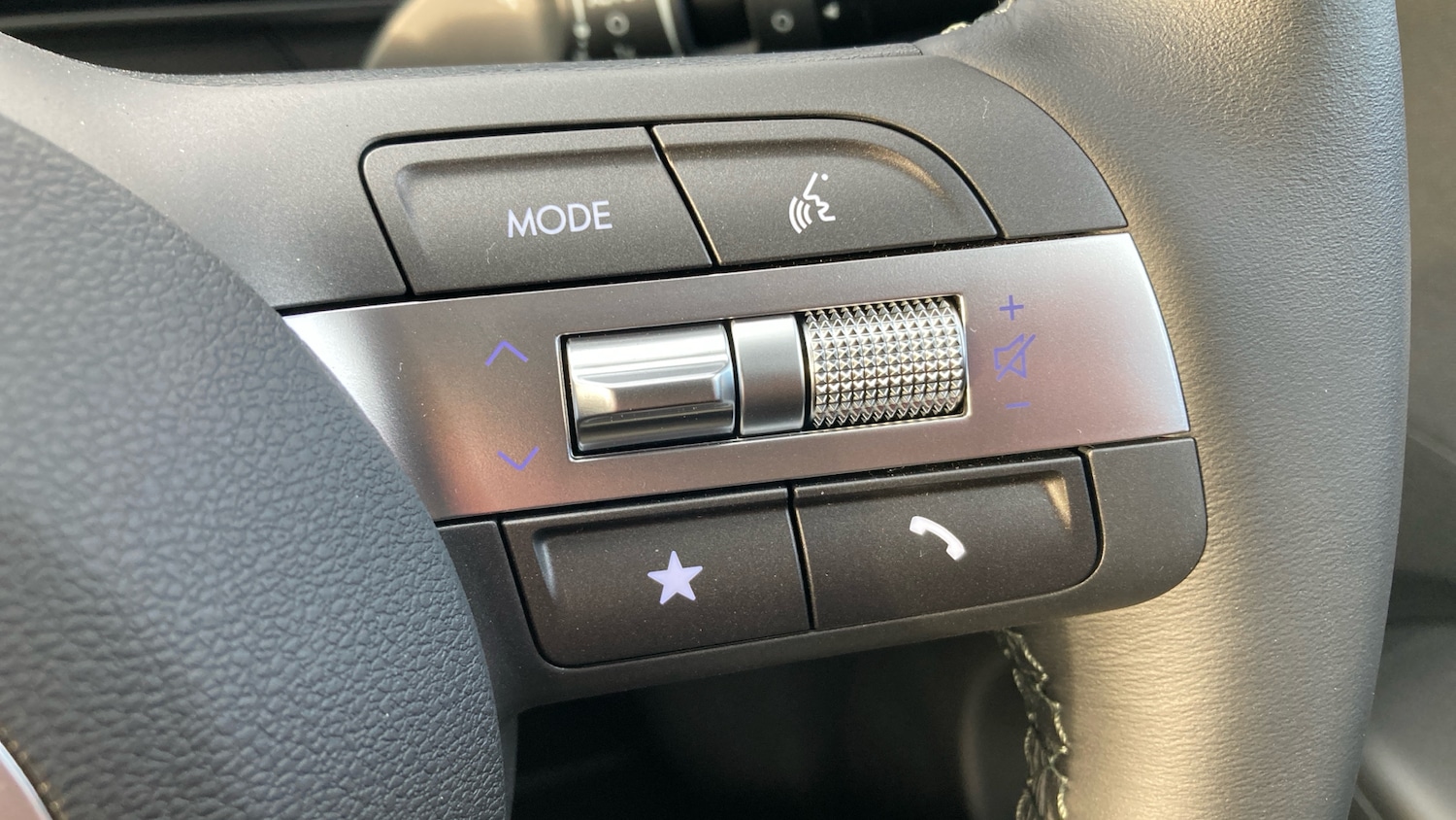 Used Hyundai KONA 2025 for sale - 76504389: Photo 23