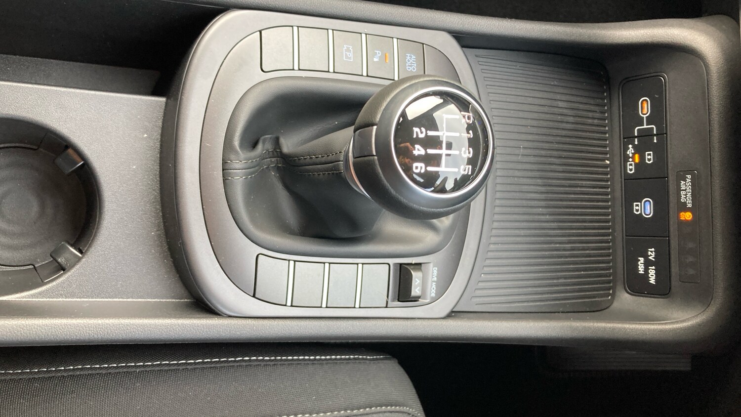 Used Hyundai KONA 2025 for sale - 76504389: Photo 31