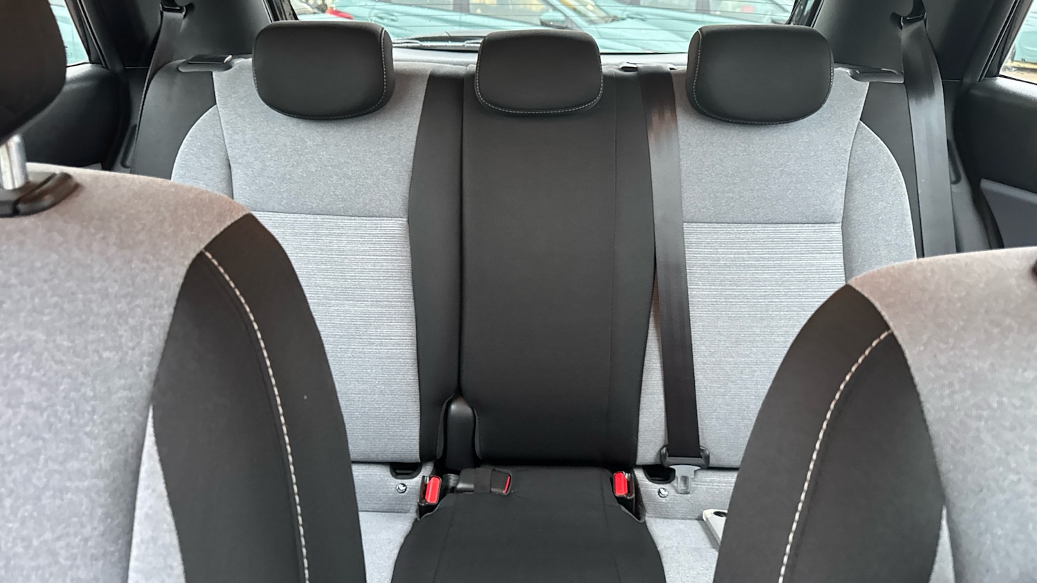 Used Hyundai i20 2015 for sale - 77687365: Photo 15