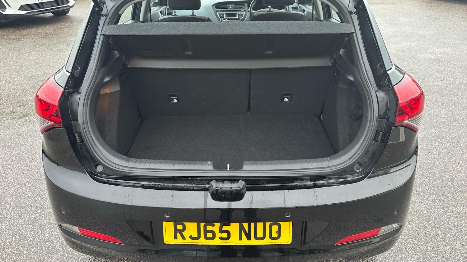 Used Hyundai i20 2015 for sale - 77687365: Photo 4