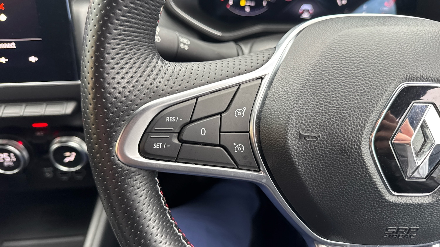 Used Renault Clio 2023 for sale - 78092583: Photo 22