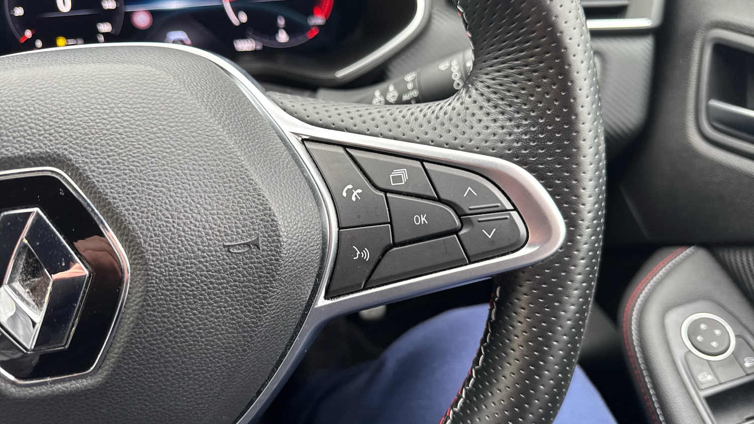 Used Renault Clio 2023 for sale - 78092583: Photo 23