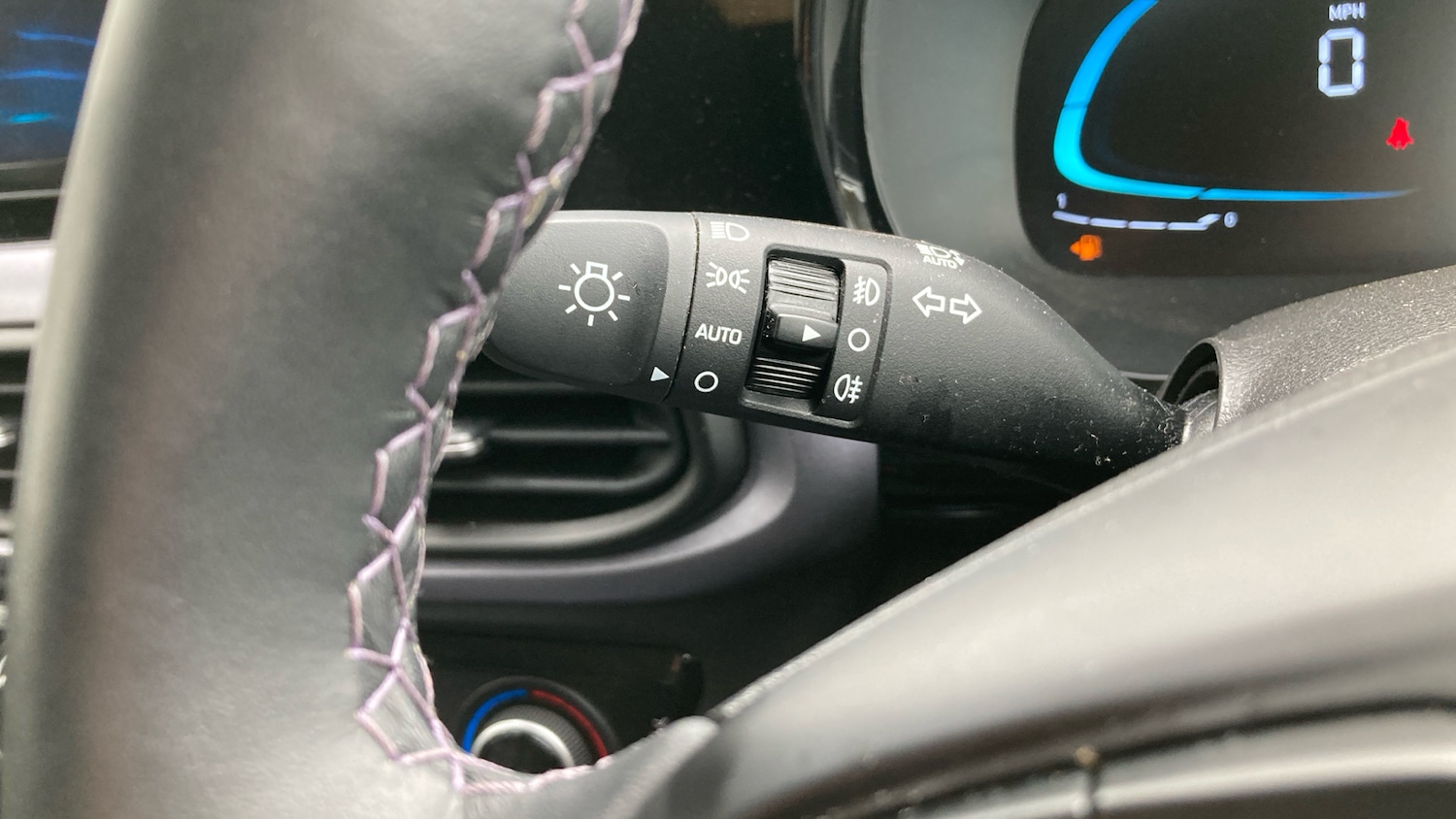 Used Hyundai i10 2024 for sale - 76181358: Photo 24