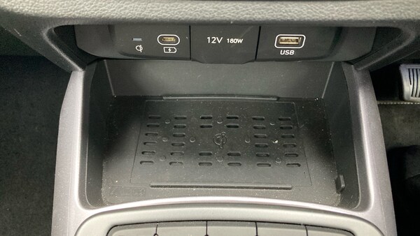 Used Hyundai i10 2024 for sale - 76181358: Photo 32