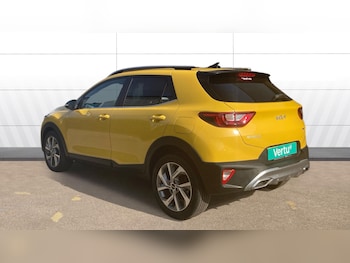 Used Kia Stonic 2023 for sale - 79354883: Photo