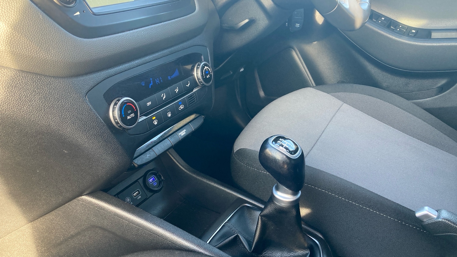 Used Hyundai i20 2019 for sale - 76891980: Photo 13