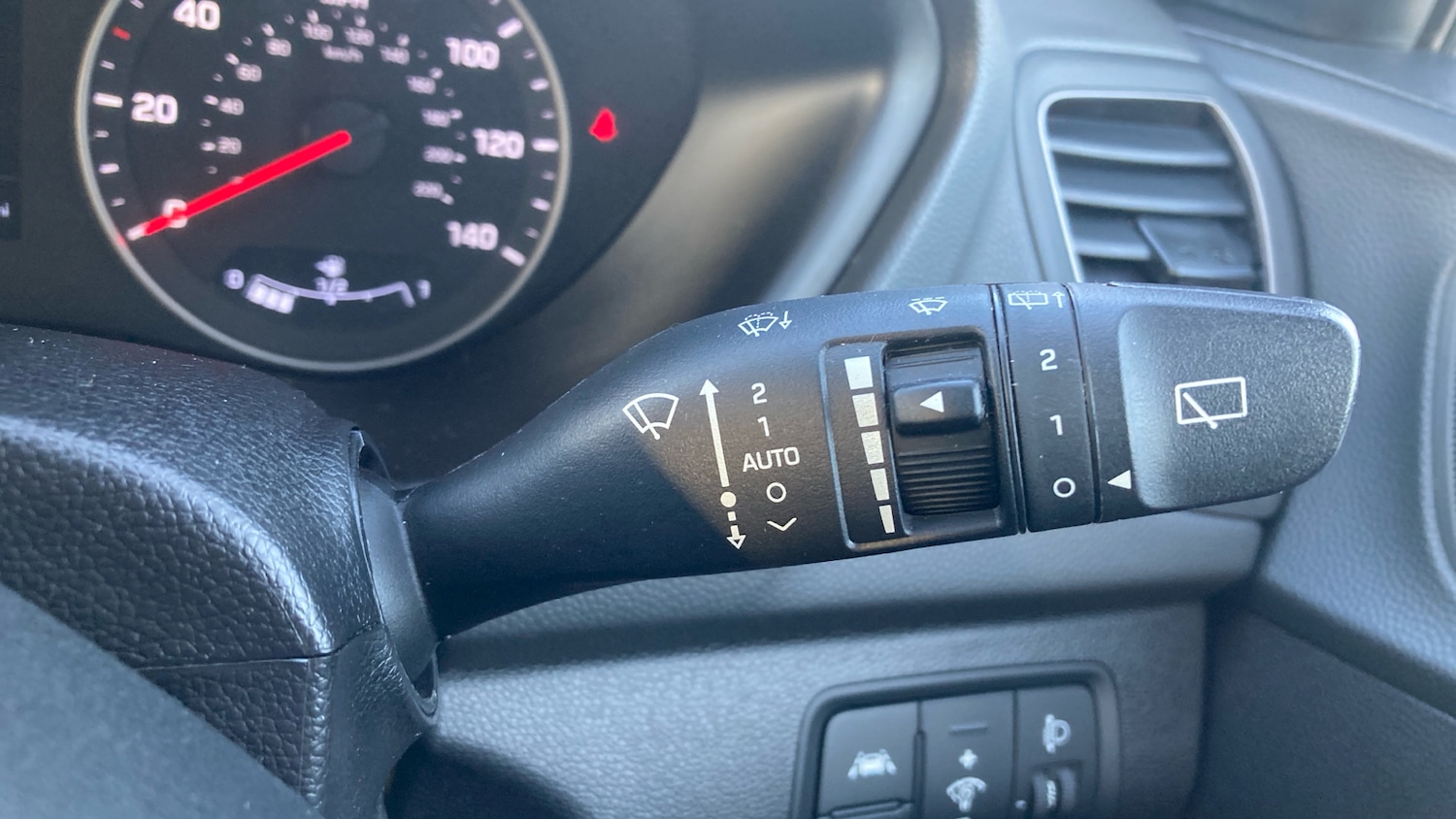 Used Hyundai i20 2019 for sale - 76891980: Photo 34