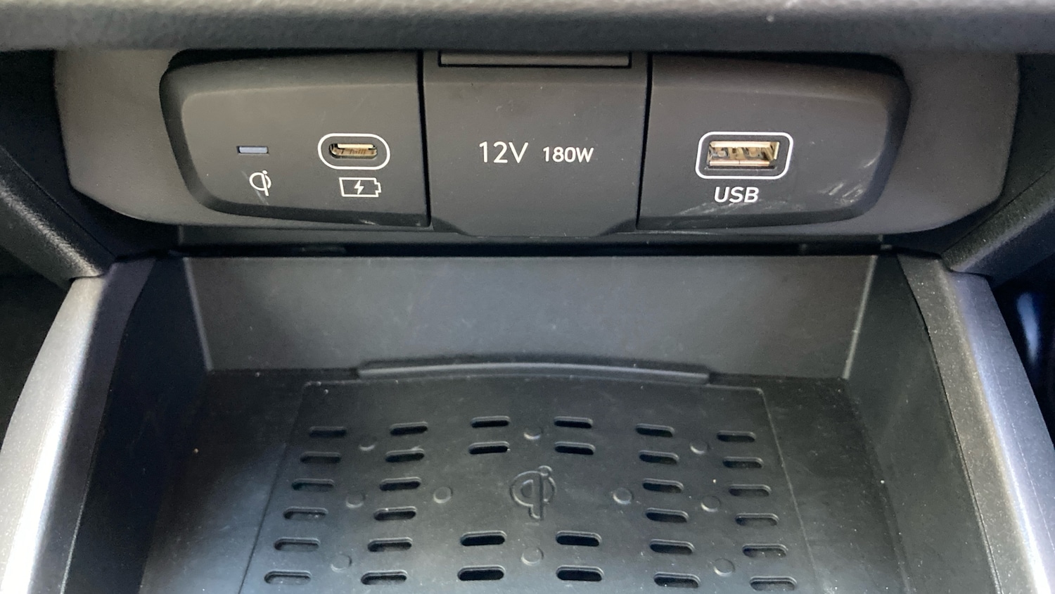 Used Hyundai i10 2024 for sale - 76682236: Photo 27